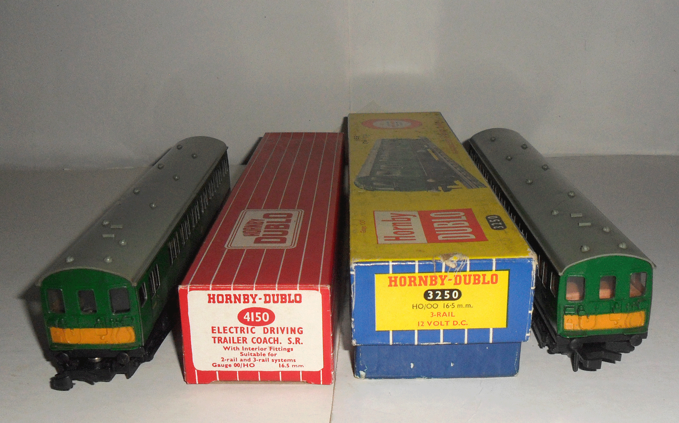 Hornby Dublo 3Rail 3250 4150 SR EMU Set Boxed Rare Green End Dublo